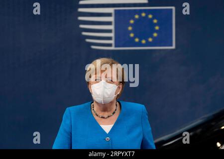 News Themen der Woche KW29 News Bilder des Tages Brüssel, EU-Sondergipfel 200718 -- BRÜSSEL, 18. Juli 2020 Xinhua -- Bundeskanzlerin Angela Merkel kommt zur Sondertagung des Europäischen Rates am EU-Hauptsitz in Brüssel, 18. Juli 2020. Die Staats- und Regierungschefs der EU treffen sich zum ersten Mal seit März in Brüssel, um eine Einigung über den nächsten langfristigen Haushalt des Blocks zu erzielen, der auch Maßnahmen umfassen würde, um Europa bei der Erholung von der Coronavirus-Pandemie zu unterstützen. Europäische Union/Handout über Xinhua BELGIEN-BRÜSSEL-EU-EUROPÄISCHER RAT-TAGUNG PUBLICATIONxNOTxINxCHN Stockfoto