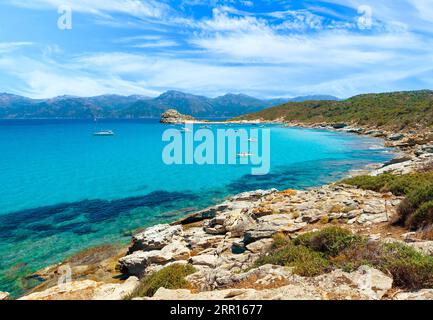 Korse (Frankreich) - Korsika ist eine touristische französische Insel im Mittelmeer, mit wunderschönen Stränden. Hier Sentier du littoral Saint-Florent, Plage de Lotu Stockfoto