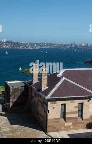 Gunners Barracks, Headland Park, Mosman, NSW, Australien. Das Gebäude selbst ist ein schönes Beispiel für die Militärarchitektur aus dem 19. Jahrhundert, die aus lokalen Bauwerken gefertigt wurde Stockfoto