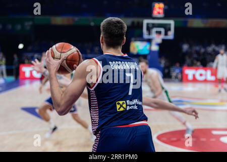 Bogdan Bogdanovic aus Serbien wurde während des Viertelfinals der FIBA Basketball World Cup 2023 zwischen Serbien und Litauen in der Mall of Asia Arena-Manila in Aktion gesehen. Endstand: Serbien 87:68 Litauen. (Foto: Nicholas Muller/SOPA Images/SIPA USA) Stockfoto