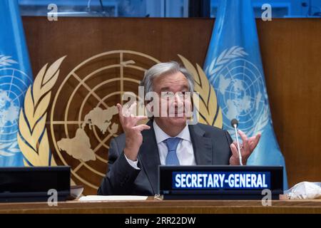 News Bilder des Tages 200929 -- VEREINTEN NATIONEN, 29. September 2020 -- Generalsekretär der Vereinten Nationen Antonio Guterres spricht am 29. September 2020 im Hauptquartier der Vereinten Nationen in New York über die hochrangige Tagung zur Entwicklungsfinanzierung im Zeitalter von COVID-19 und darüber hinaus. Vom VN-Chef zusammen mit dem kanadischen Premierminister Justin Trudeau einberufen, und der jamaikanische Premierminister Andrew Holness, das hochrangige Treffen der Staats- und Regierungschefs, hatte zum Ziel, die Arbeit widerzuspiegeln, die in den letzten fünf Monaten von Finanzministerien, den Vereinten Nationen und anderen internationalen Organisationen und einigen anderen geleistet wurde Stockfoto