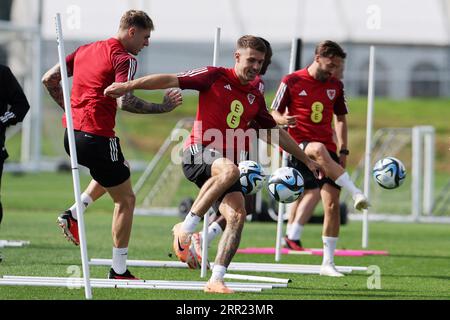 Cardiff, Großbritannien. September 2023. Aaron Ramsey aus Wales während des Fußballtrainings in Hensol, Vale of Glamorgan in South Wales am Mittwoch, den 6. September 2023. pic by Andrew Orchard/Andrew Orchard Sports Photography/Alamy Live News Credit: Andrew Orchard Sports Photography/Alamy Live News Stockfoto