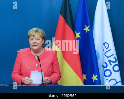 News Bilder des Tages EU-Gipfel in Brüssel 201002 -- BRÜSSEL, 2. Oktober 2020 -- Bundeskanzlerin Angela Merkel nimmt nach dem EU-Sondergipfel am 2. Oktober 2020 in Brüssel, Belgien, an einer Pressekonferenz Teil. Der Europäische Rat hat am Freitagnachmittag einen zweitägigen Sondergipfel abgeschlossen. /Informationsblatt über Xinhua BELGIEN-BRÜSSEL-EU-SONDERGIPFEL-ABSCHLUSS EuropeanxUnion PUBLICATIONxNOTxINxCHN Stockfoto