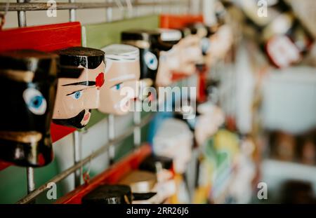 Figur von Macho Raton, handgefertigt auf dem Masaya-Markt. Masaya Kultur- und Kunsthandwerksmarkt Stockfoto