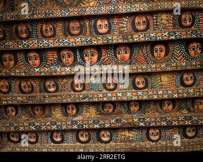 Decke mit Gesichtern bemalt, Debre Birhan Selassie Kirche, Gondar, Amhara Region, Äthiopien Stockfoto