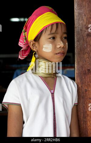 Padaung, Giraffe Neck Girl, Inle Lake, Shan State, Myanmar, Birma Stockfoto