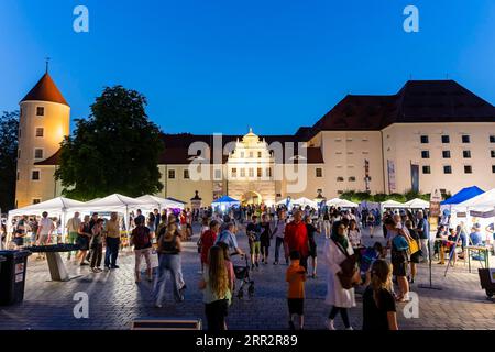 Night of Science and Business 2022. Die Freiberger Nacht der Wissenschaft und Wirtschaft ist ein gemeinsames Projekt der TU Bergakademie Freiberg und der Stadt Freiberg Stockfoto