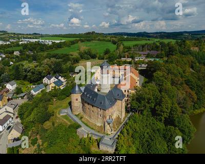 Die Burg Voigtsberg, später Burg Voigtsberg genannt, ist eine typische Bergburg des Hochmittelalters, die später zu einer Burg umgebaut wurde Stockfoto