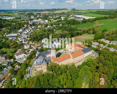 Die Burg Voigtsberg, später Burg Voigtsberg genannt, ist eine typische Bergburg des Hochmittelalters, die später zu einer Burg umgebaut wurde Stockfoto