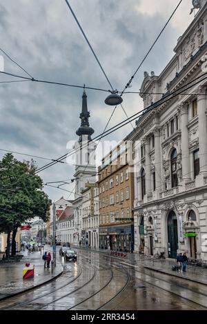 Die Barmherzigenkirche, Hotel Stefanie und das Odeon-Theater in der Taborstraße in Wien Stockfoto