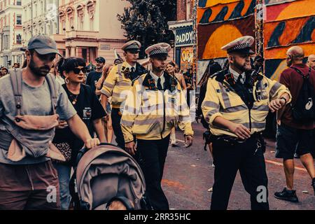 Notting Hill Karneval 2023 Sonntag Stockfoto