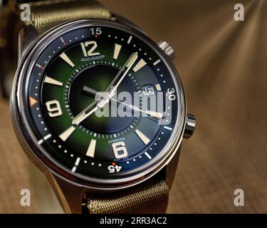 Fotografien des Jaeger LeCoultre (JLC) Polaris Date mit grünem Degrade-Zifferblatt. Stockfoto