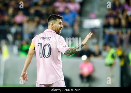 Inter Miamis Lionel Messi (10) in Aktion während eines MLS-Fußballspiels gegen den Los Angeles FC. Inter Miami CF 3:1 Los Angeles FC. Stockfoto