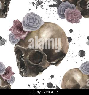 Nahtlose Aquarellbilder mit Schädeln, verstaubten Rosen und Tintenflecken. Isoliert auf weißem Hintergrund, handgezeichnet. Stockfoto