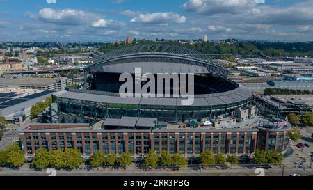 Seattle, WA, USA. September 2023. September 2023-Seattle, WA: Aerial View of T-Mobile Park, Heimstadion der Major League Baseballs, Seattle Mariners. (Bild: © Walter G Arce SR Grindstone Medi/ASP) NUR REDAKTIONELLE VERWENDUNG! Nicht für kommerzielle ZWECKE! Stockfoto