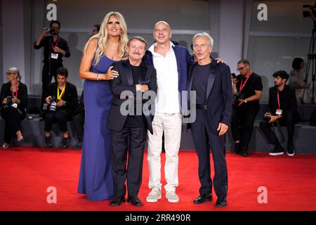 Venedig, Italien. September 2023. Giacomo Poretti, Giovanni Storti Aldo Baglio und Giovanni Storti Aldo Baglio haben den Filming Italy Best Movie Award 2023 während des 80. Internationalen Filmfestivals von Venedig am 3. September 2023 in Venedig, Italien, verliehen. (Foto von Daniele Cifala/NurPhoto) Credit: NurPhoto SRL/Alamy Live News Stockfoto