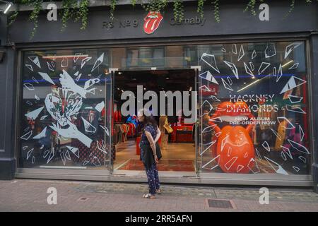 London UK. 6. September 2023 die Rolling Stones veröffentlichen das neue Album Hackney Diamonds, das im offiziellen Rolling Stones Store in der Carnaby Street in London promotet wird. Credit amer ghazzal/Alamy Live News Stockfoto