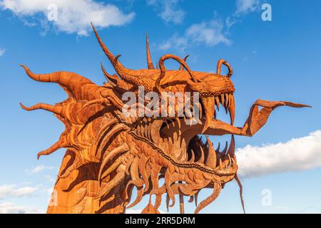 Borrego Springs, Kalifornien, USA. Februar 2019. Geschweißte Stahlskulptur eines Drachen von Ricardo Breceda. Stockfoto