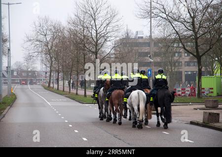 Utrecht, Niederlande.12042021. 'Marsch für Freiheit' Protest gegen covid-Maßnahmen, QR-Codes und obligatorische Impfungen Stockfoto