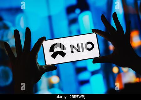 Brasilien. September 2023. In dieser Abbildung wird das NIO-Logo auf einem Smartphone-Bildschirm angezeigt. (Bild: © Rafael Henrique/SOPA Images via ZUMA Press Wire) NUR REDAKTIONELLE VERWENDUNG! Nicht für kommerzielle ZWECKE! Stockfoto