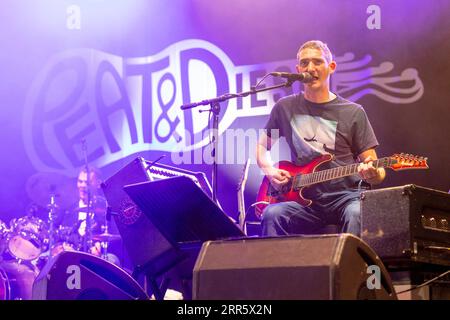 Edinburgh, Großbritannien. September 2023. Torf und Diesel treten am Sonntag, den 3. September 2023, Live auf dem Edge Festival im Lilliardsedge Holiday Park & Golf Course auf. Credit: Alan Rennie/Alamy Live News Stockfoto