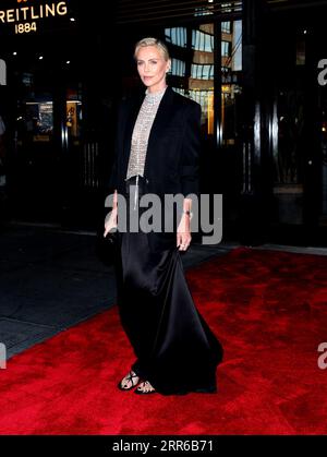 New York City, USA. September 2023. Charlize Theron besucht Breitling's Meatpacking Boutique Grand Opening am 6. September 2023 in Breitling's Meatpacking Boutique in New York City, NY © Steven Bergman/AFF-USA.COM Credit: AFF/Alamy Live News Stockfoto