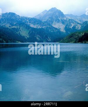 LAGO SAN MAURICIO. LAGE: PARQUE NACIONAL DE AIGÜES TORTES. Espot. Lerida. SPANIEN. Stockfoto