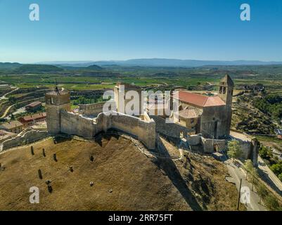 Luftaufnahme von San Vicente de la Sonsierra in Rioja, San Vicente de la Sonsierra, Ehrenturm, Burg, Basilika de Nuestra senora de los remedios Stockfoto