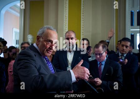 Washington, Usa. September 2023. Der Mehrheitsführer des US-Senats, Chuck Schumer (Demokrat von New York), gibt nach dem Mittagessen im US-Kapitol in Washington, DC, USA, am Mittwoch, den 6. September, eine Erklärung ab. 2023. Foto: Rod Lamkey/CNP/ABACAPRESS.COM Credit: abaca Press/Alamy Live News Stockfoto