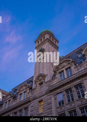 Dawn, Observatorium der Sorbonne, Aussichtsturm aus dem 19. Jahrhundert, Universität Paris-Sorbonne, Paris, Frankreich, Europa, EU. Stockfoto