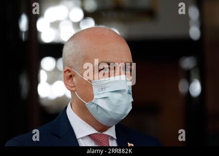210423 -- BUKAREST, 23. April 2021 -- der georgische Außenminister David Zalkaliani nimmt am 23. April 2021 an einem Sondertreffen in Bukarest, Rumänien, Teil. Die Außenminister Rumäniens, Polens und der Türkei trafen sich hier am Freitag zu einem trilateralen Treffen zu Sicherheitsfragen, zu dem auch ein Sondertreffen mit ihren Amtskollegen in Georgien und der Ukraine gehörte. Foto: /Xinhua ROMANIA-BUKAREST-FM-MEETING CristianxCristel PUBLICATIONxNOTxINxCHN Stockfoto