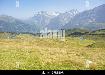 Fotos aus dem berner oberland schweiz auf dem 2342 m hohen Mannlichen. Der Berg bietet eine fantastische Aussicht. Stockfoto
