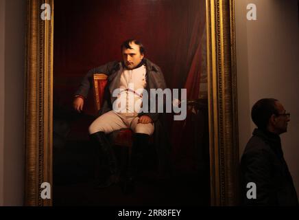210506 -- PARIS, 6. Mai 2021 -- das am 5. Mai 2013 aufgenommene Foto zeigt ein Gemälde Napoleons in Fontainebleau im Militärmuseum Les Invalides in Paris, Frankreich. Frankreich erinnerte an den 200. Todestag des französischen Kaisers Napoleon Bonaparte. Napoleon Bonaparte starb 1769-1821 im Exil auf der Insel St. Helena am 5. Mai 1821. FRANKREICH-PARIS-NAPOLEON-200 Jahre GaoxJing PUBLICATIONxNOTxINxCHN Stockfoto