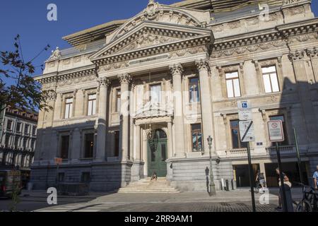 Brüssel, Belgien. September 2023. Die Abbildung zeigt einen Pressebesuch im renovierten Gebäude Bourse-Beurs, in dem früher die belgische Börse im Stadtzentrum von Brüssel untergebracht war, am Donnerstag, den 7. September 2023. In dem Gebäude wird der Verband der belgischen Brauereien die belgische Bierwelt beherbergen, nachdem die Renovierung des Standorts abgeschlossen ist. BELGA PHOTO HATIM KAGHAT Credit: Belga News Agency/Alamy Live News Stockfoto