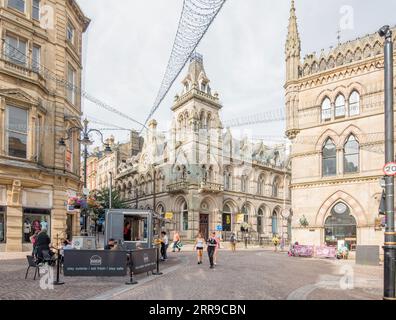 Gotisches Gebäude, Nat West Bank, 7 Hustlergate Bradford ein weiteres schönes Gebäude in der Nähe der Wool Exchange. Stockfoto