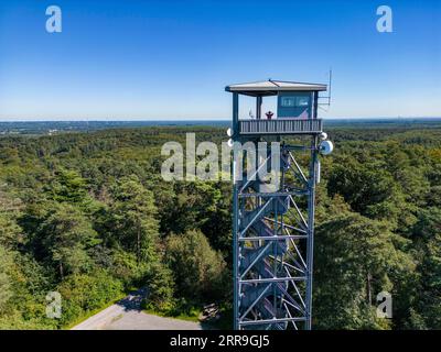 Feuerwehrturm auf dem Rennberg, bei Flaesheim, Haltern am See, im Waldgebiet Haard, einer von 3 Feuerwehrtürmen in der Region, von April bis Oktober Stockfoto