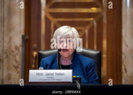 210623 -- WASHINGTON, 23. Juni 2021 -- die US-Finanzministerin Janet Yellen bezeugt während einer Anhörung des Unterausschusses für Senatsmittel zum Haushaltsplan 2022 für das Finanzministerium am Kapitol Hill in Washington, D.C., USA, am 23. Juni 2021. Via Xinhua U.S.-WASHINGTON, D.C.-JANET YELLEN-HEARING ShawnxThew/Pool PUBLICATIONxNOTxINxCHN Stockfoto