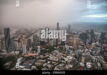 210721 -- BRISBANE, 21. Juli 2021 -- das am 3. April 2019 aufgenommene Foto zeigt eine Ansicht von Brisbane, Australien. Die australische Stadt Brisbane gewann das Recht, die Olympischen Sommerspiele 2032 in einer Abstimmung auf der 138. Sitzung des Internationalen Olympischen Komitees IOC am 21. Juli 2021, zwei Tage vor der Eröffnungszeremonie von Tokio 2020, auszurichten. SP AUSTRALIA-BRISBANE-2032 OLYMPISCHE SOMMERSPIELE - GASTGEBER DES GEWINNERS BAIXXUEFEI PUBLICATIONXNOTXINXCHN Stockfoto