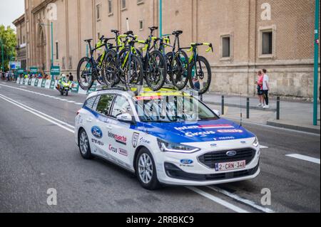 Die 12. Etappe der Vuelta a España, eines der führenden Radrennen im internationalen Kalender, erreicht Zaragoza, Aragon, Spanien, am 7. September Stockfoto