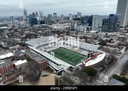 Eine allgemeine Luftaufnahme des Bobby Dodd Stadions im Historic Grant Field am Georgia Institute of Technology, Sonntag, 29. Januar 2023, in Atlanta. Das Stadion ist das Heimstadion der Georgia Tech Yellowjackets Football-Mannschaft. Stockfoto