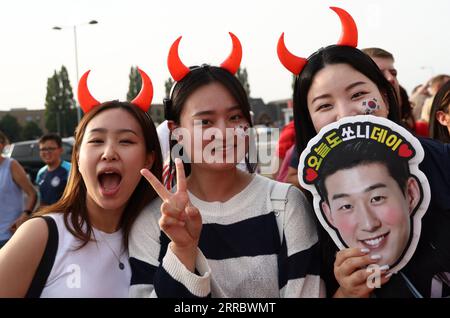 Cardiff, Großbritannien. September 2023. Koreanische Fans vor dem Freundschaftsspiel im Cardiff City Stadium in Cardiff. Auf dem Bild sollte stehen: Darren Staples/Sportimage Credit: Sportimage Ltd/Alamy Live News Stockfoto