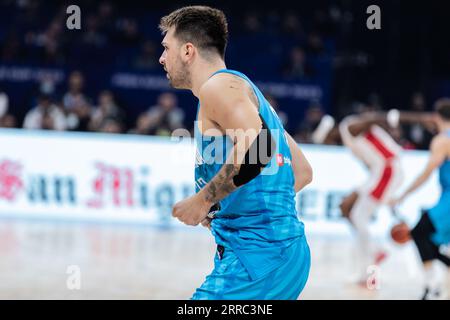 Manila, Philippinen. September 2023. Luca Doncic aus Slowenien wurde während des Viertelfinals der FIBA Basketball World Cup 2023 zwischen Slowenien und Kanada in der Mall of Asia Arena-Manila in Aktion gesehen. Endstand: Kanada 81:79 Slowenien. (Foto: Nicholas Muller/SOPA Images/SIPA USA) Credit: SIPA USA/Alamy Live News Stockfoto