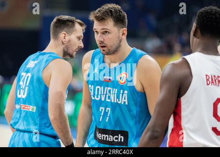 Manila, Philippinen. September 2023. Luca Doncic aus Slowenien wurde während des Viertelfinals der FIBA Basketball World Cup 2023 zwischen Slowenien und Kanada in der Mall of Asia Arena-Manila in Aktion gesehen. Endstand: Kanada 81:79 Slowenien. (Foto: Nicholas Muller/SOPA Images/SIPA USA) Credit: SIPA USA/Alamy Live News Stockfoto