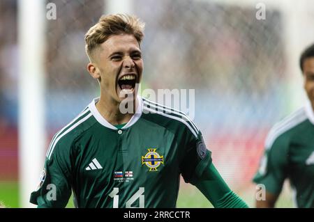 Der nordirische Isaac Price feiert das erste Tor seiner Mannschaft im UEFA Euro 2024 Qualifying-Spiel der Gruppe H im Stozice Stadium in Ljubljana. Bilddatum: Donnerstag, 7. September 2023. Stockfoto