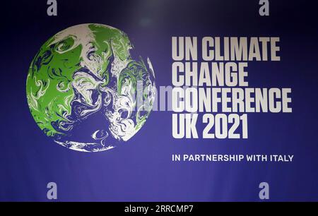 211111 -- GLASGOW, 11. November 2021 -- das Foto vom 9. November 2021 zeigt einen Blick auf die laufende 26. Tagung der Konferenz der Vertragsparteien COP26 des Rahmenübereinkommens der Vereinten Nationen über Klimaänderungen in Glasgow, Schottland, Vereinigtes Königreich. UK-GLASGOW-COP26 HanxYan PUBLICATIONxNOTxINxCHN Stockfoto