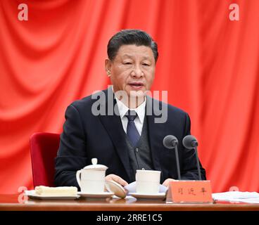 220118 -- PEKING, 18. Januar 2022 -- Generalsekretär des Zentralkomitees der Kommunistischen Partei Chinas, Xi Jinping, ebenfalls chinesischer Präsident und Vorsitzender der Zentralen Militärkommission, spricht am 18. Januar 2022 auf der sechsten Plenartagung der 19. Zentralen Kommission der Kommunistischen Partei Chinas für Disziplinarinspektion CCDI. CHINA-XI JINPING-CPC-CCDI-PLENARTAGUNG CN LIXXUEREN PUBLICATIONXNOTXINXCHN Stockfoto