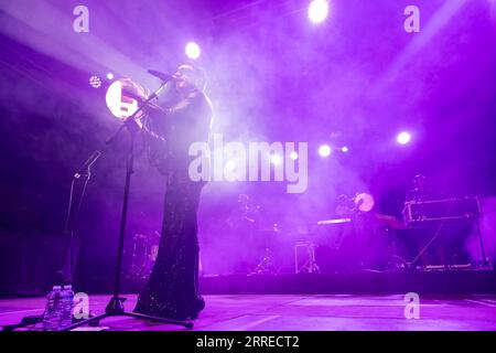 Rodrigo Cuevas Konzert, La romería, Festival La Luna en Vers, Sant Joan, Mallorca, Balearen, Spanien. Stockfoto