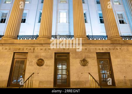 220301 -- MOSKAU/KIEW, 1. März 2022 -- Foto aufgenommen am 28. Februar 2022 zeigt das US-Finanzministerium in Washington, D.C., USA. Das US-Finanzministerium kündigte am Montag eine neue Runde von Sanktionen an, die sich gegen die russische Zentralbank, die Finanzinstrumente des Landes sowie eine relevante Person richten, als Reaktion auf die laufenden Militäroperationen Moskaus in der Ukraine. Xinhua-Schlagzeilen: Gespräche zwischen der Ukraine und Russland enden ohne klaren Durchbruch LiuxJie PUBLICATIONxNOTxINxCHN Stockfoto