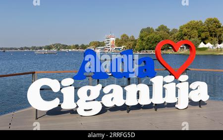 BELGRAD - 08/09/2023, BELGRAD - der Ada Ciganlija Ruderkurs am sechsten Tag der Ruderweltmeisterschaften in der serbischen Hauptstadt Belgrad. ANP IRIS VAN DEN BROEK netherlands Out - belgium Out Credit: ANP/Alamy Live News Stockfoto