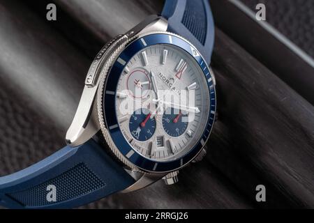 Norqain Adventure Sport Armbanduhr hergestellt in der Schweiz Stockfoto